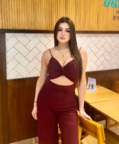 Avni Indian escort in Dubai